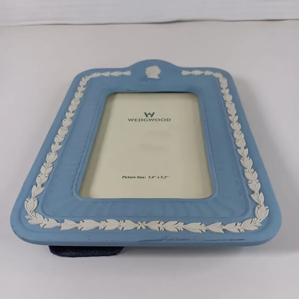 Wedgwood Jasperware Picture Frame 3.4